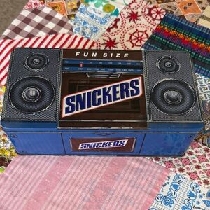 Vintage 1990 Snickers Candy Tin – Boombox Radio Design, Fun Size Edition, Mars